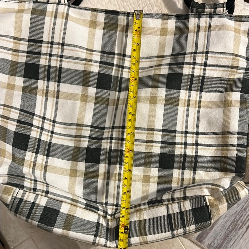 NWOT Farmhouse is my Style Plaid Tote Bag with Black Straps - Picture 7 of 10